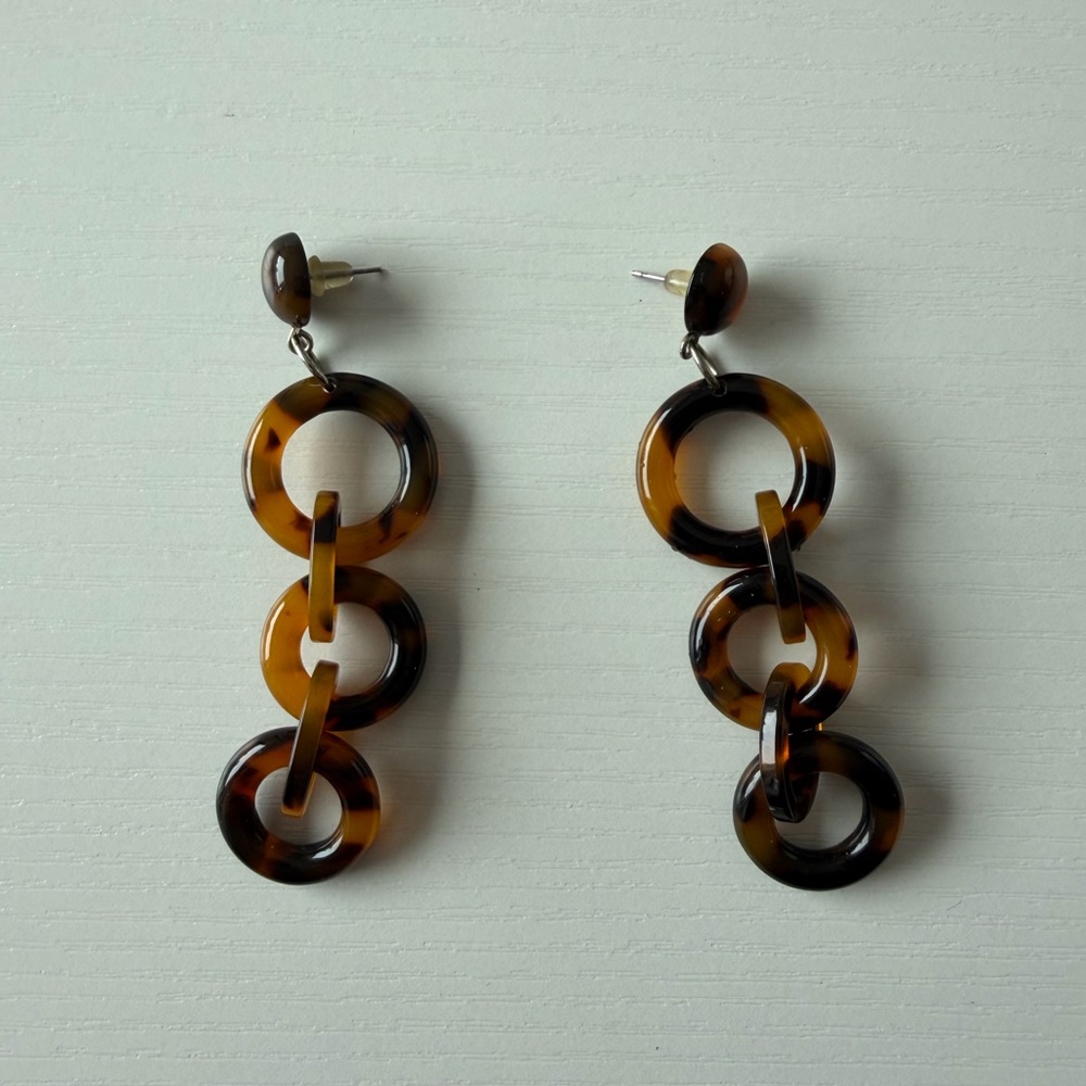 Tortoise Shell Dangle Earrings - image 1